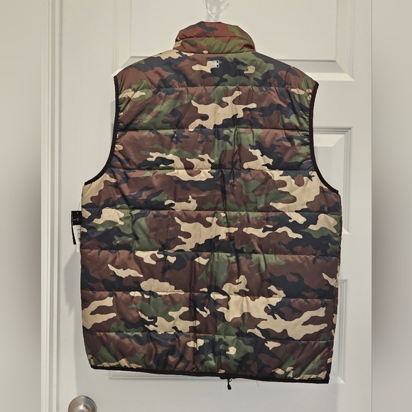 Tech Men's Camo Full Zip Puffer Vest, NWT, Size Large (42-44) - Picture 6 of 7